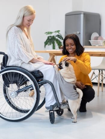 support coordinator helping disabled partipant